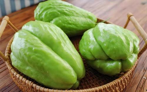 大饼哥吃佛手瓜的视频,美味与挑战并存！