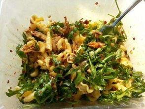 吃老干妈的瓜视频,揭秘“吃老干妈瓜”视频背后的故事与争议