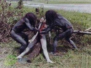 吃瓜国外恐怖砍脖子视频,国外恐怖砍脖子事件引发热议